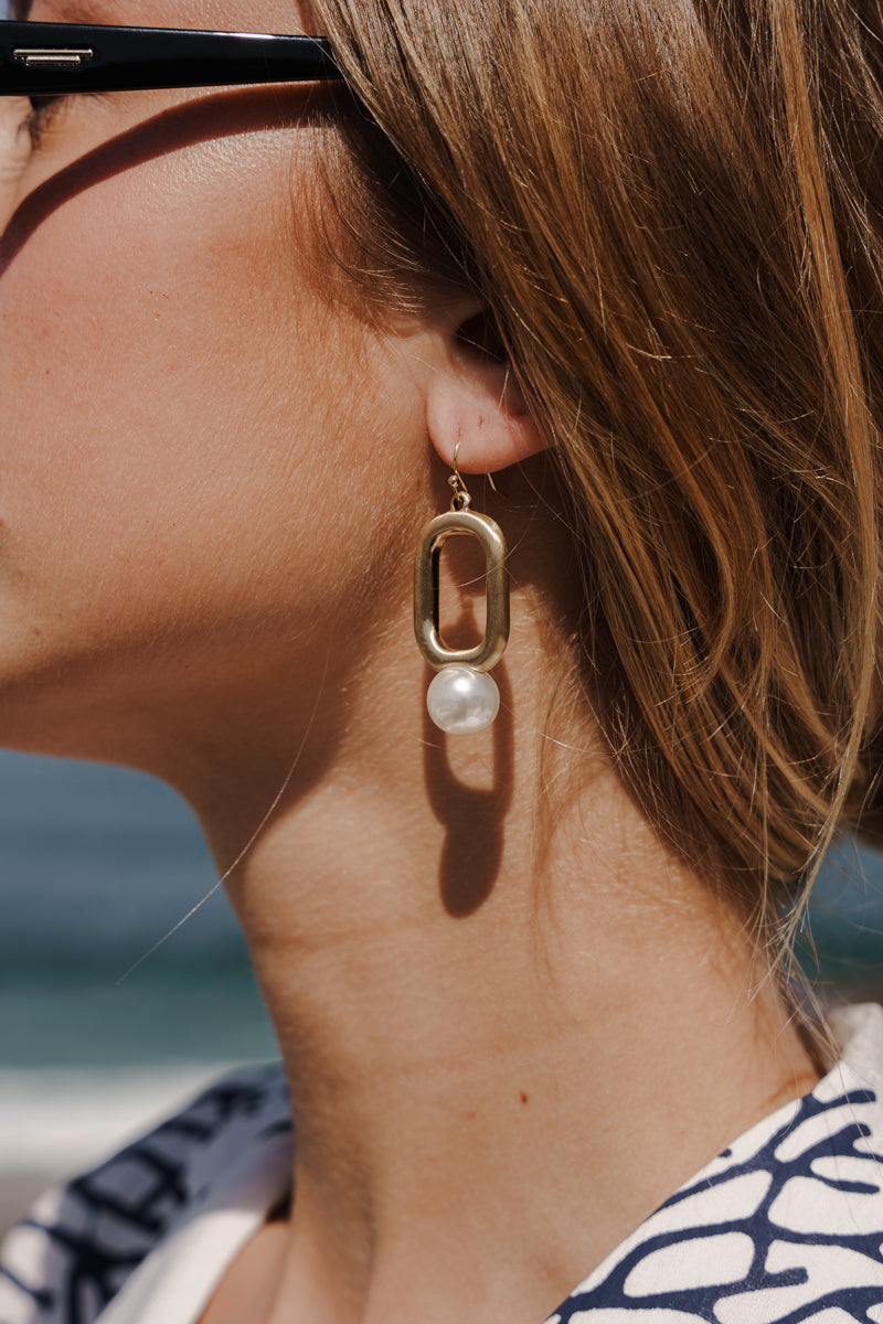 aux Pearl And Metal Drop Earrings Gold White
